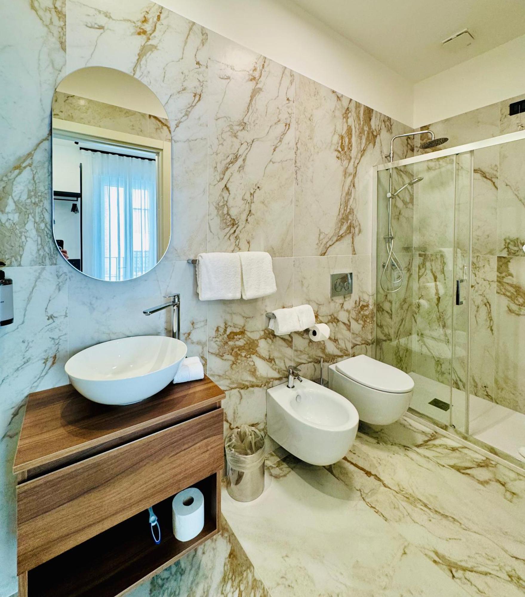 Museum Hospitality - Vatican Apartments โรม ภายนอก รูปภาพ