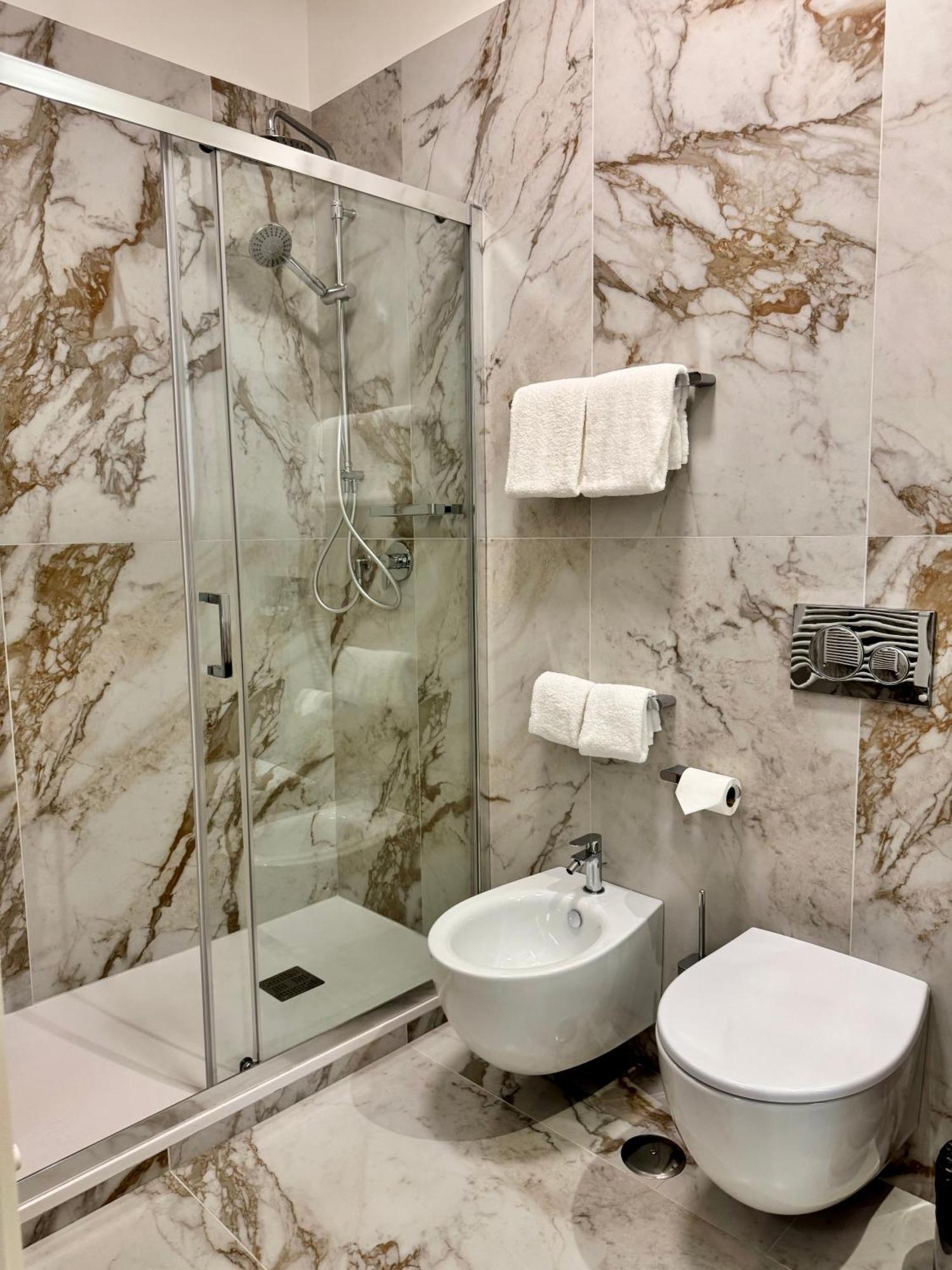 Museum Hospitality - Vatican Apartments โรม ภายนอก รูปภาพ